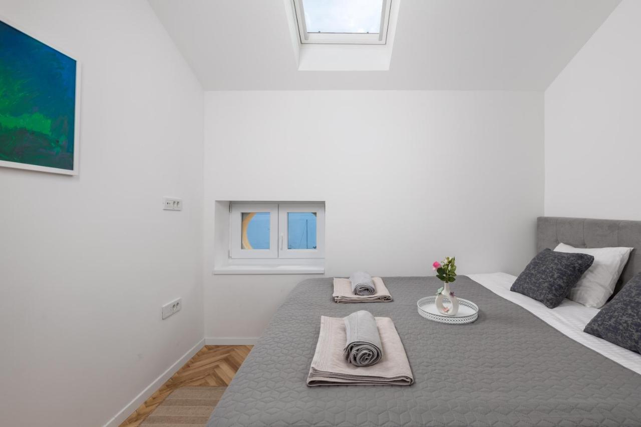 Rosa Apartment